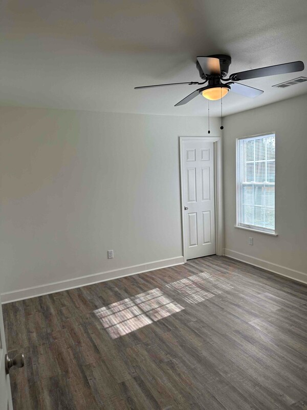 802 N Chester St unit B, Monticello, AR 71655 - photo 5
