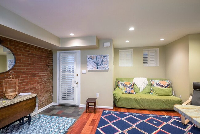 1001 New Hampshire Ave NW unit ID427P, Washington, DC 20037 - photo 4