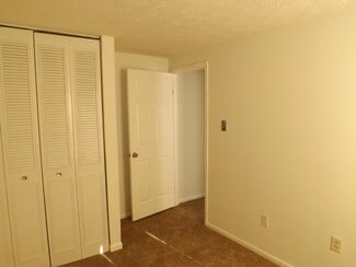 2703 Claybrooke Dr, Baltimore, MD 21244