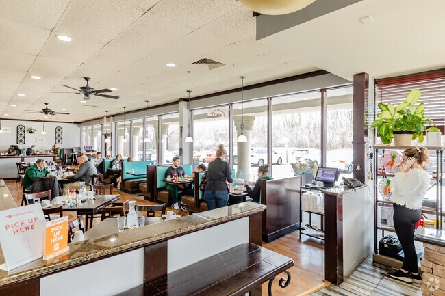 Jam n’ Jelly Café in Chestnut Court off 75th is the perfect weekend brunch spot featuring traditional favorites and homemade jams