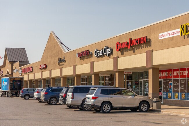 Locals have access to the shops at First Center South in Southpointe.