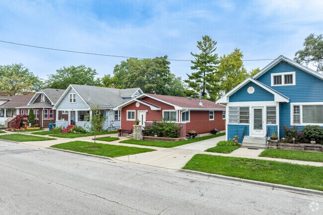 Light of the Community provides a range of housing options like bungalows and two-story houses.