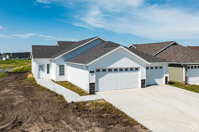 Find your perfect retreat in Bennett, Fargo's single family homes, offering comfort and privacy.