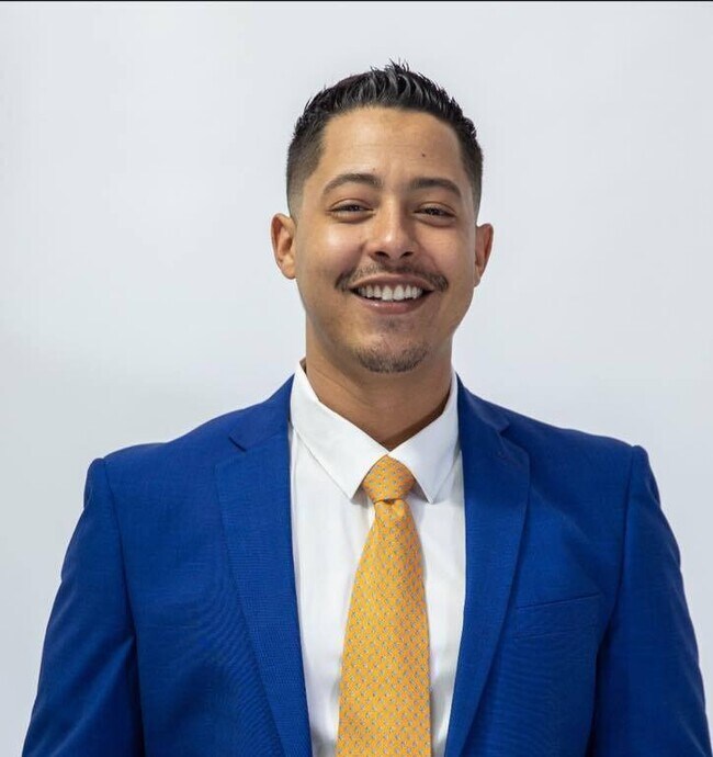 Agent Photo