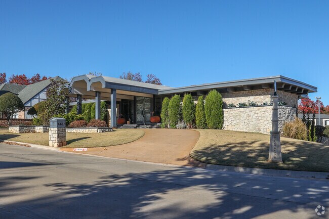 Modernism merges with traditional American home styles on the streets of Glenbrook.