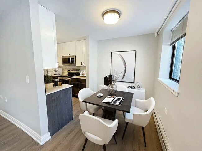 Sheridan Glen - 6040 N Sheridan Rd, Chicago, IL 60660 - photo 4