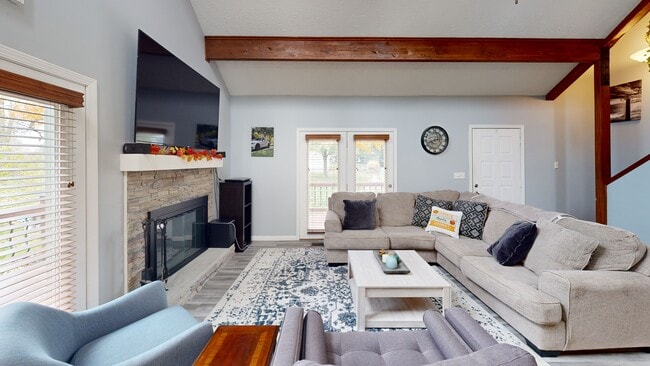 198 Holly Ln, New Castle, IN 47362 - photo 2