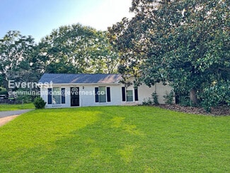 8789 Ashton Rd, Jonesboro, GA 30238