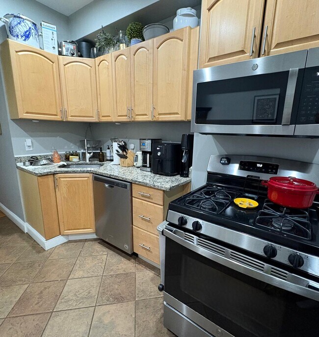 18 Portsmouth St, Cambridge, MA 02141