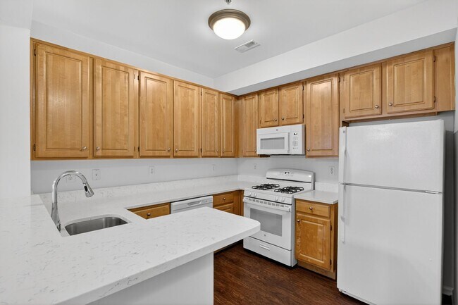 The Apartments At Weatherby, Woolwich Township, NJ 08085 - photo 4