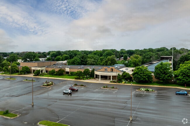 Transfiguration Elementary School is located in Oakdale, MN.