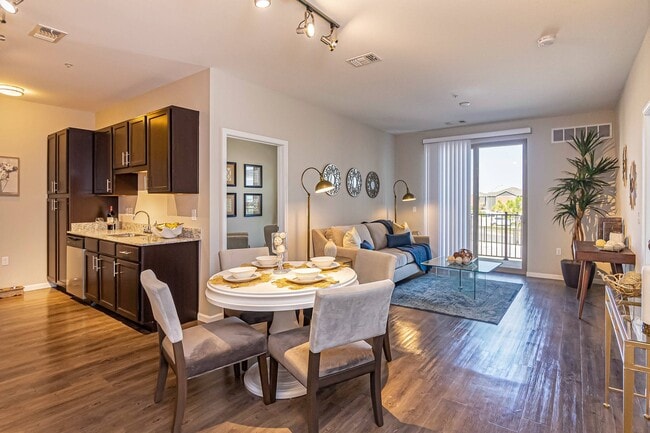 Album Quail Springs 55+ Active Adult Apartment Homes, Oklahoma City, OK 73134 - photo 2