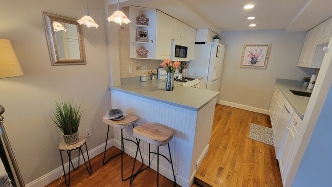 153 Winthrop Pkwy unit 1, Revere, MA 02151 - photo 2