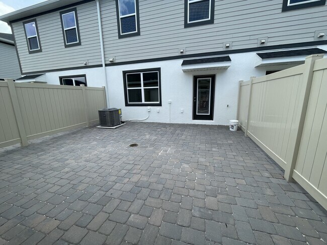 1395 Mount Royal Dr, Saint Cloud, FL 34771 - photo 5