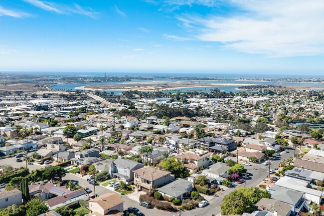 A view from above Morena highlights its close proximity to the scenic Mission Bay.