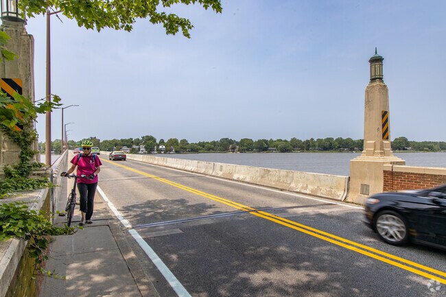 Cross the draw bridge from Chestertown to Kingstown.