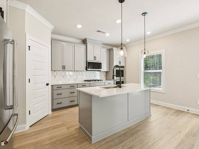 5697 Cabernet Ln, Braselton, GA 30517 - photo 7