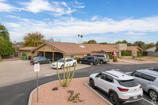 Smiles Learning Center is a special needs school in Mesa.