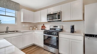 1811 Overland Dr, Joliet, IL 60586