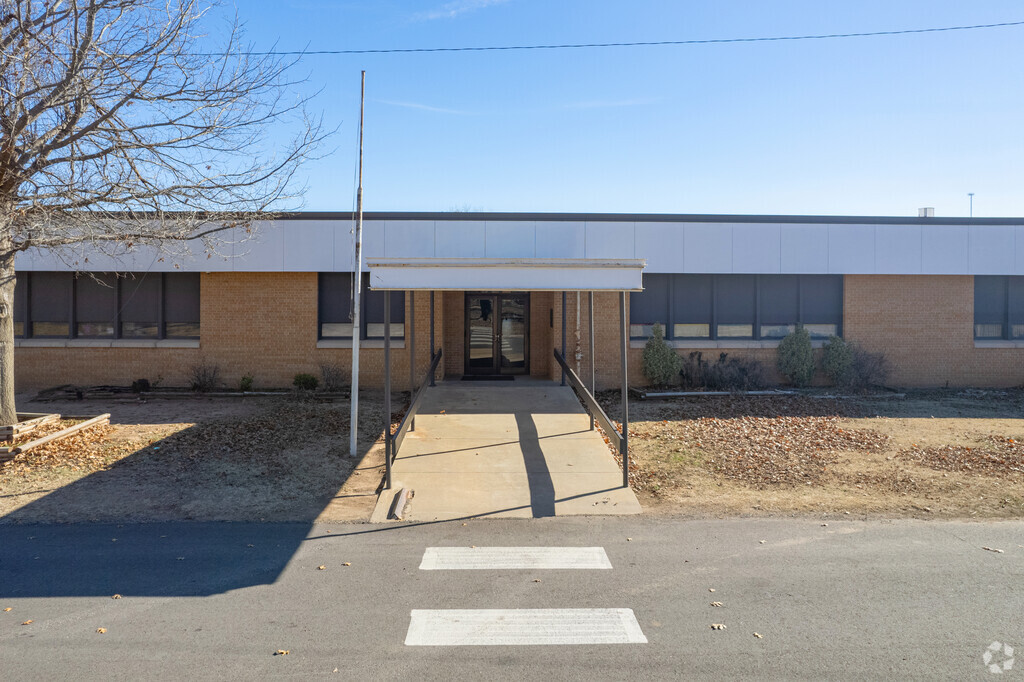 Minco Elementary School