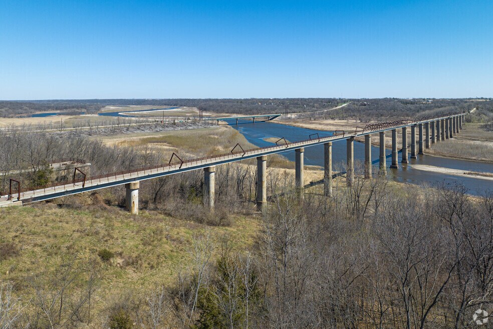 Woodward_1008402_CF_102725_v02