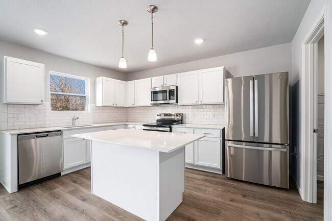 8070 Haven Blvd, Fort Wayne, IN 46804 - photo 4