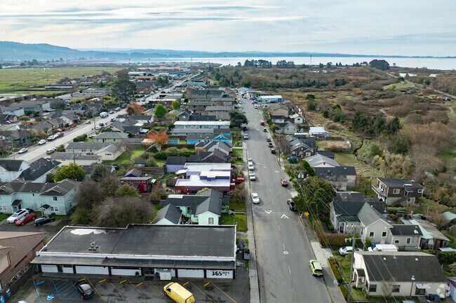 Head down the center of the Samoa Boulevard neighborhood on G street.