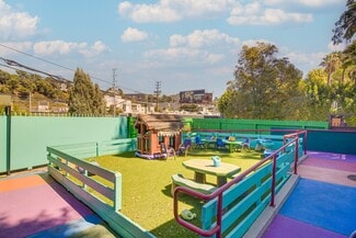 3863 Broadlawn Dr, Los Angeles, CA 90068
