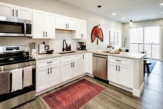 120 N 39th St, Omaha, NE 68131