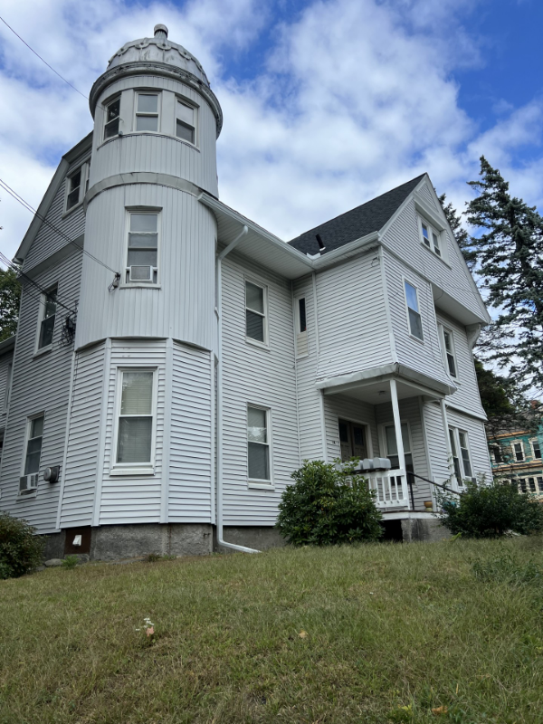 14 Beacon St Unit 1, Fitchburg, MA 01420