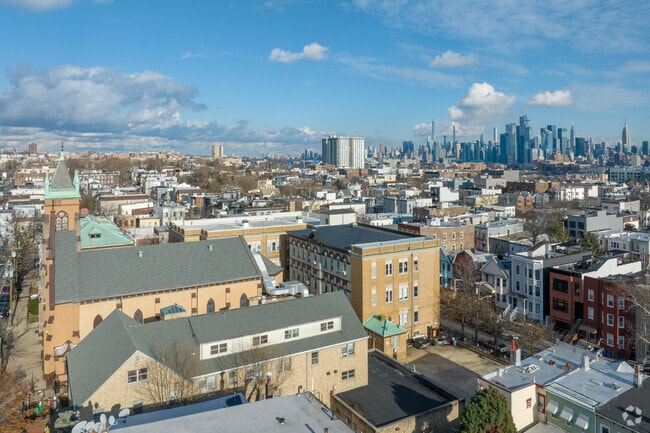 M.E.T.S is dedicated to striving for academic excellence and higher standards.