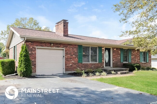 1628 Greenland Park Cir, Shelbyville, KY 40065 - photo 2