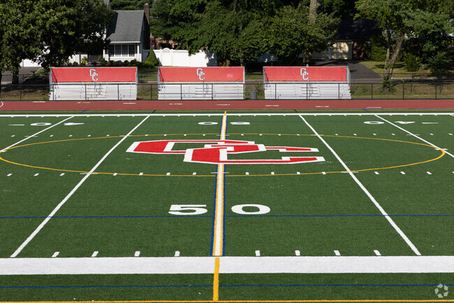 The school colors at Glen Cove High School are green and cardinal.
