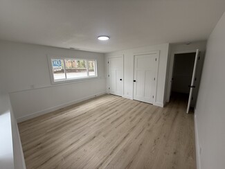 16337 Comstock St, Grand Haven, MI 49417