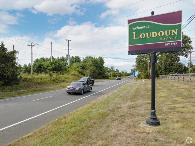 Loudoun County is a great place to live, work and play in Antioch neighborhood.