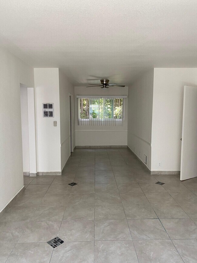 15555 Parthenia St unit 120, North Hills, CA 91343 - photo 4