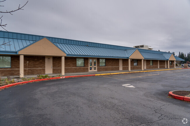 The round about entrance to Illahee Elementary School.