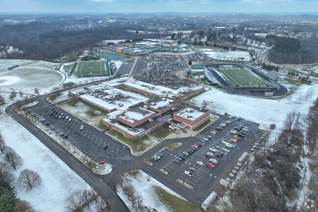 Pine-Richland Middle School serves grades 7-8.
