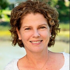 Cynthia DeRiemer