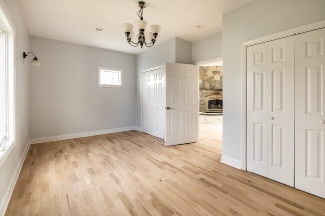 13 Richard St, Milford, CT 06460 - photo 7