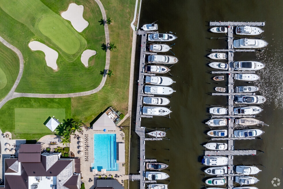 Pasadena Yacht and Country Club