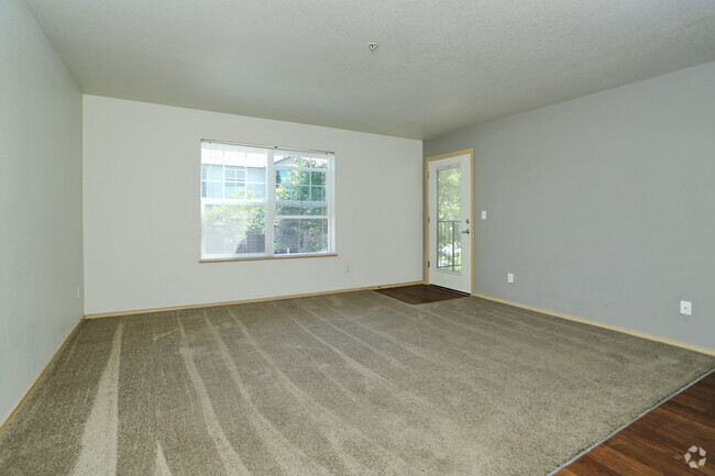 3BR, 2BA - 1,232 SF
