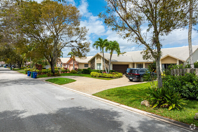 At Cypress Glen, you will see most of the homes are single-story ranch-style.