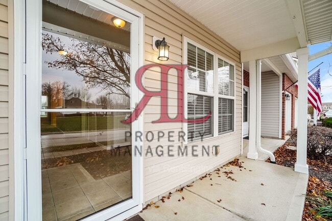 106 Portrait Cir, Pickerington, OH 43147 - photo 3