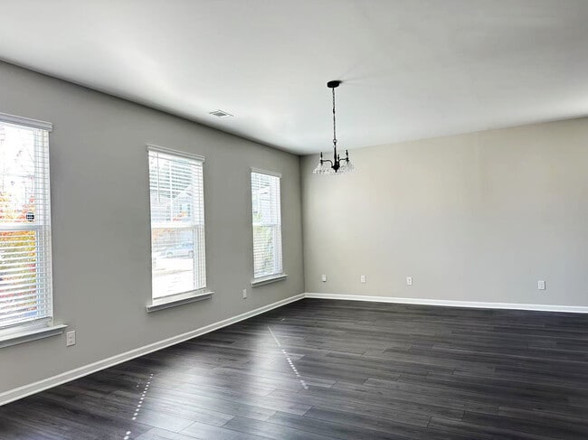 4372 Grosbeak Dr, Hoschton, GA 30548 - photo 4