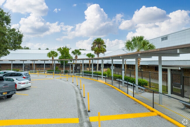 Lakeview Elementary School in Sarasota is one of the best schools around.