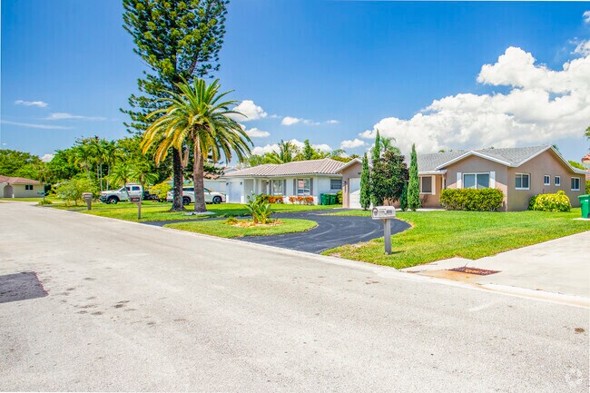 Be part of a bustling community at Westwood Community South in Coral Springs, Florida.