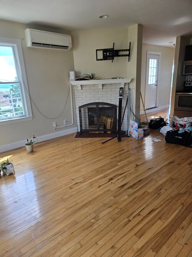 385 Palisade Ave unit 2, Yonkers, NY 10703 - photo 3