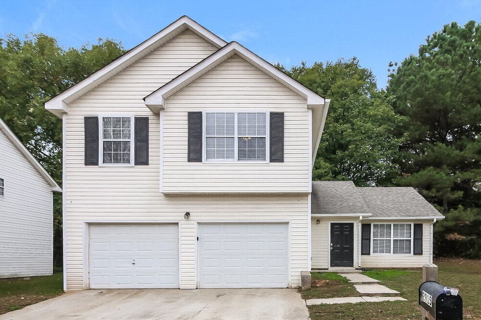 2915 Russ Ln, Lithonia, GA 30058 - photo 1