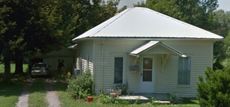 203 N Sumner St, Beatrice, NE 68310
